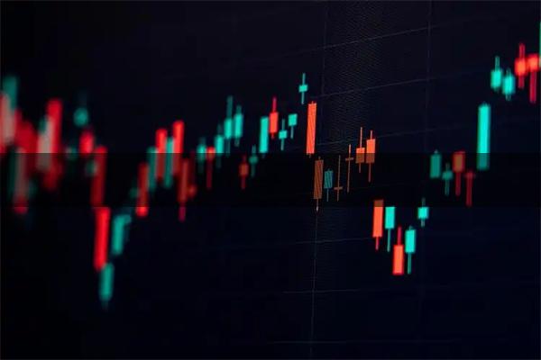 2025最可靠的网上股票配资公司 你是中锋啊！里斯弧顶甩进三分 本场已经爆轰28分14板3助1断2帽